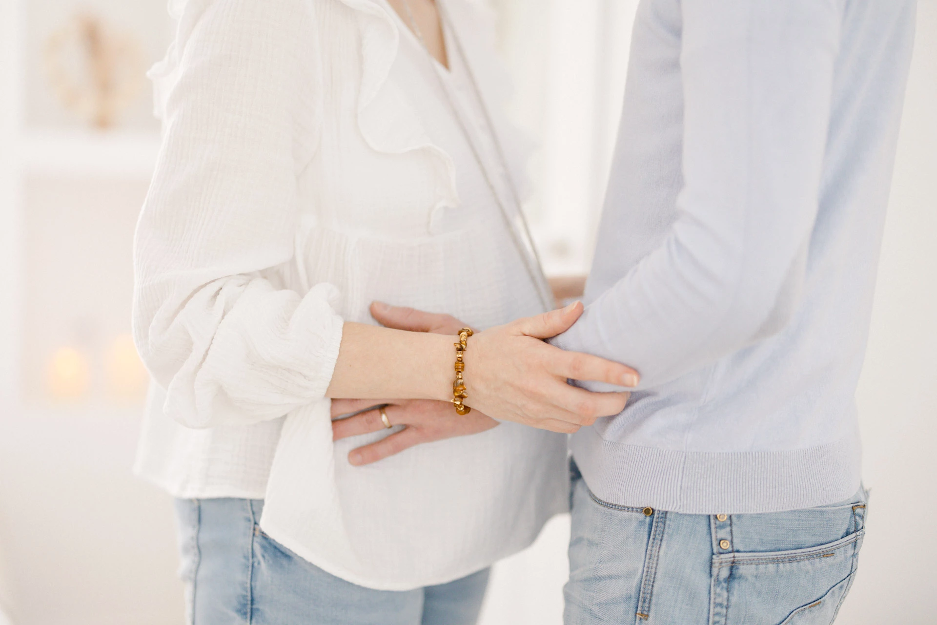 main poignet amour geste se tenir la main